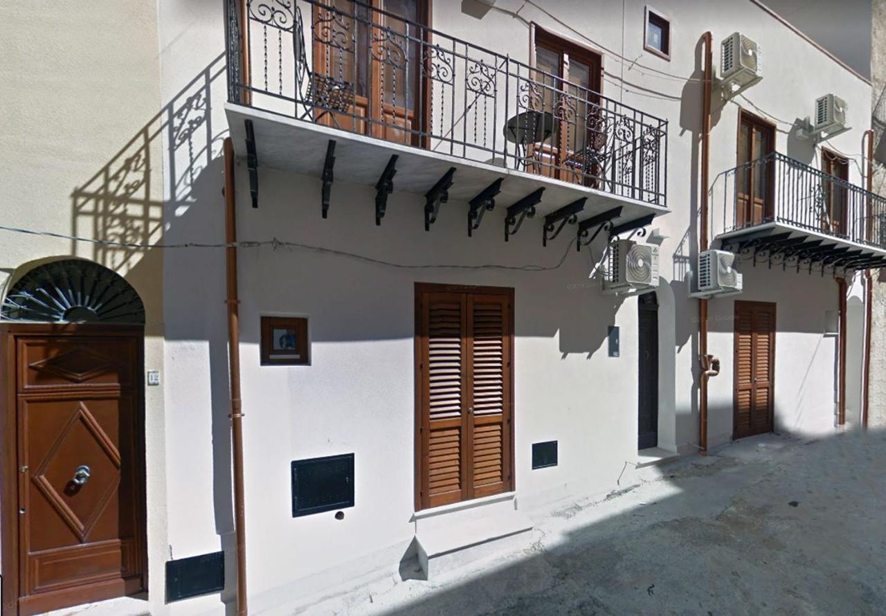 Monolocali Leonardo * Castellammare del Golfo